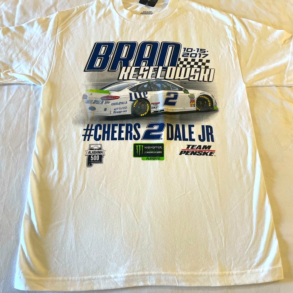 Brad Keselowski NASCAR Team Penske Miller Lite T-Shirt Men’s Sz Medium NWT